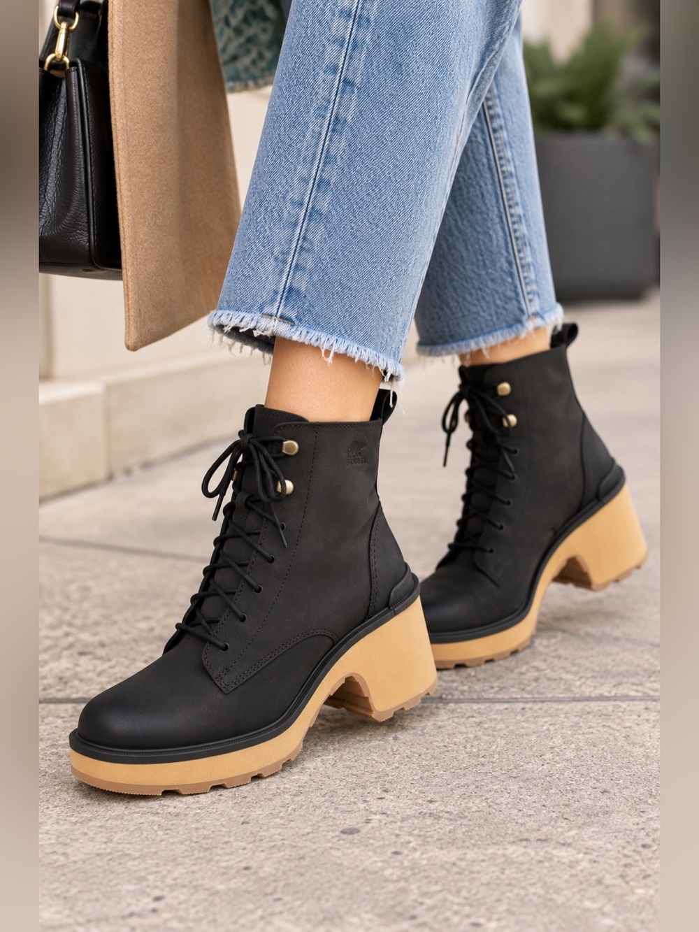 Sorel Hi-Line Heel Lace up
Boots Waterproof Suede black 7